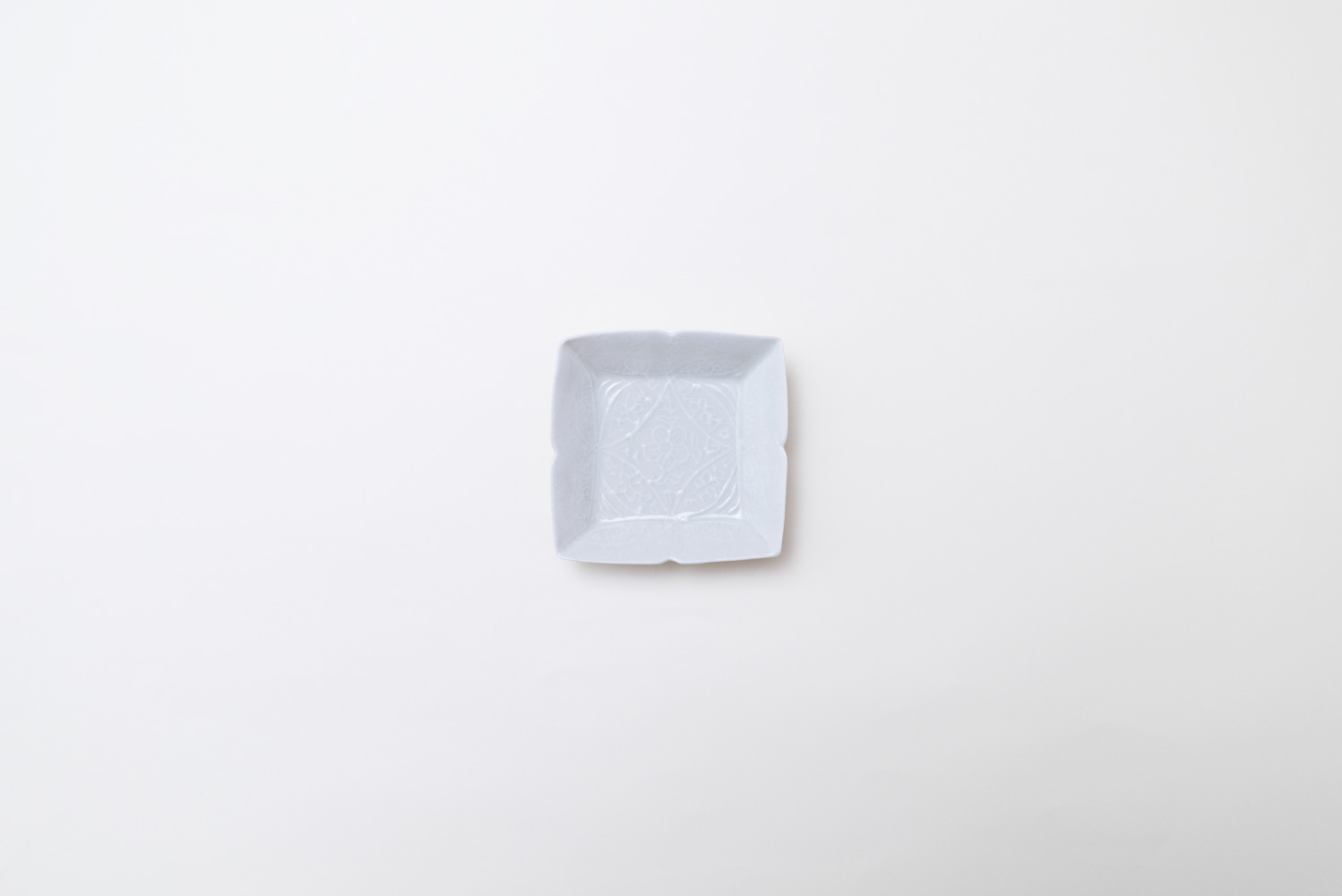 灰青釉 花七宝 角豆皿