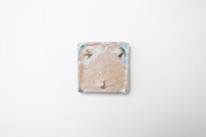 灰釉印刻板皿 中 B