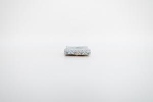 灰釉印刻板皿 小 B