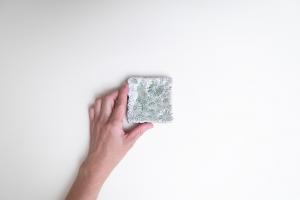 灰釉印刻板皿 小 B