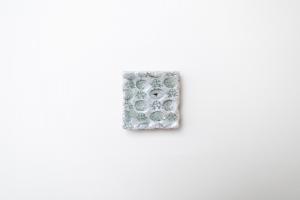 灰釉印刻板皿 小 D