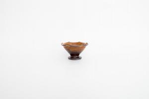 飴釉 輪花高台鉢 ヒメ