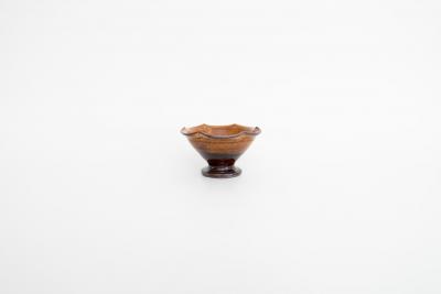 飴釉 輪花高台鉢 ヒメ