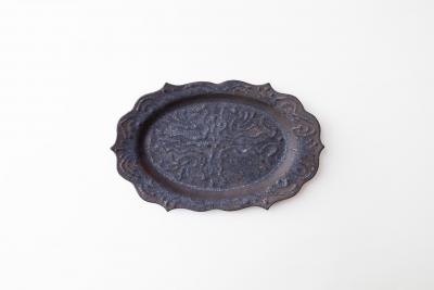 6トンガリオーバル皿 S イッチン 黒