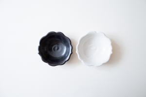 黒釉輪花ボウル 4.5寸