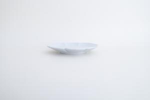 白瓷 輪花楕円五寸皿