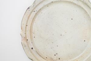 キナリ 彫刻皿 8寸