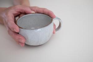 粉引面取りマグカップ