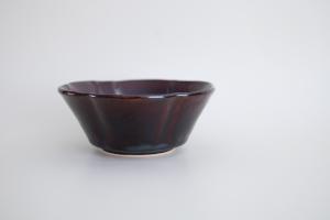 飴釉輪花小鉢