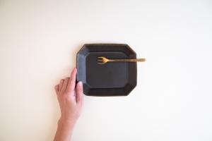 錆釉八角ケーキ皿