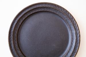 錆釉 リーフリム皿 8寸