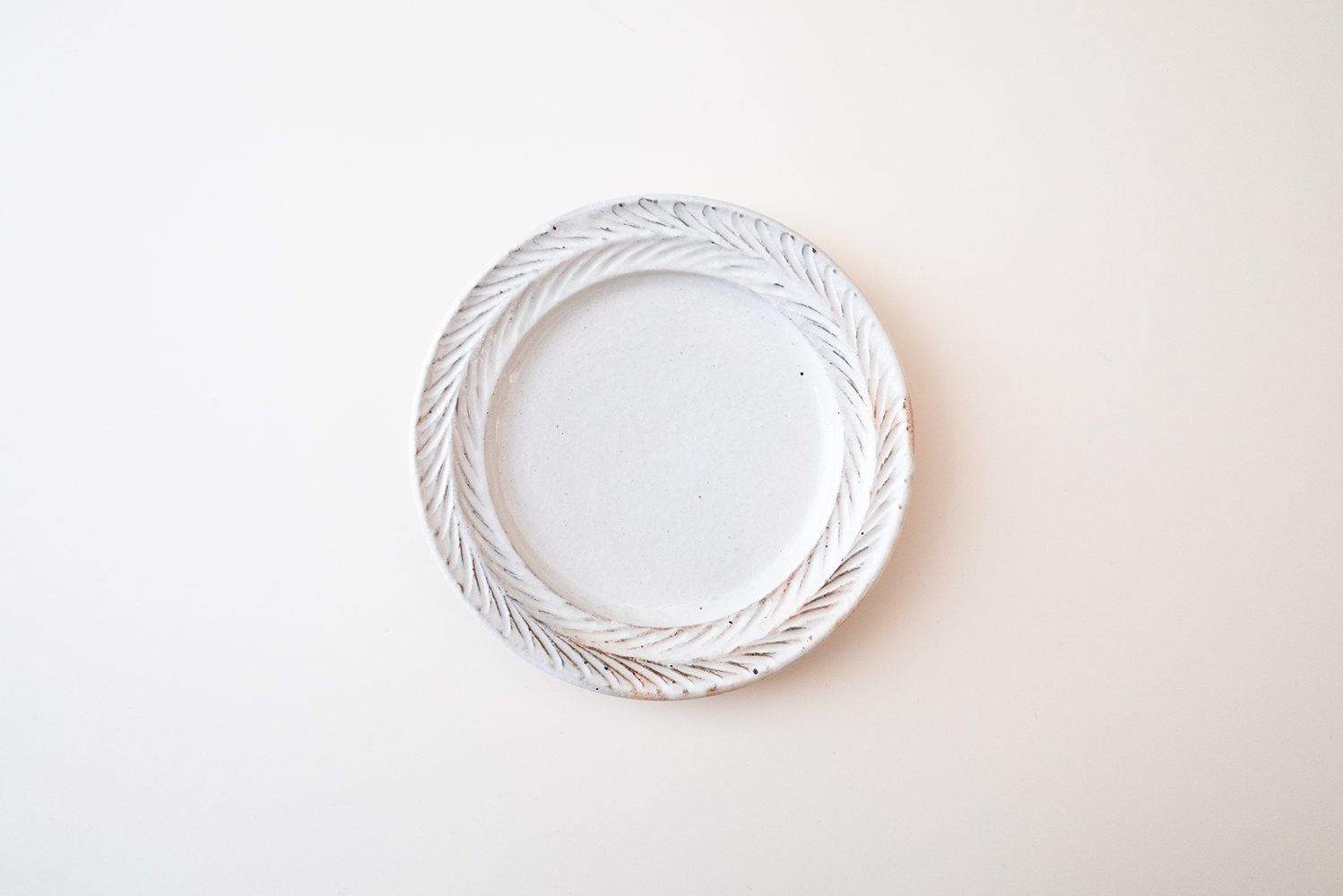 鉄散リーフリム皿 6寸