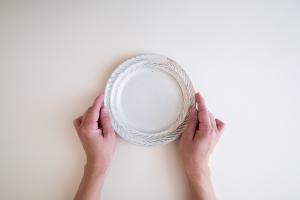 鉄散リーフリム皿 6寸