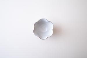 鉄散 輪花高台豆鉢