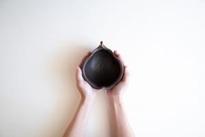 錆釉 洋梨鉢 小