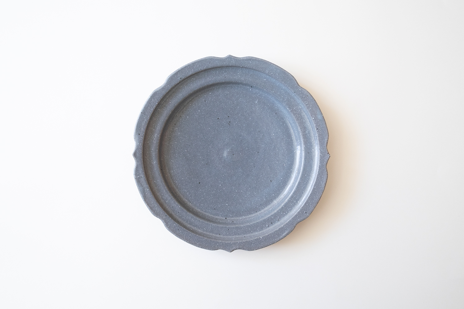 グレー釉 彫刻皿 8寸