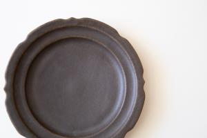 錆釉彫刻皿 7寸