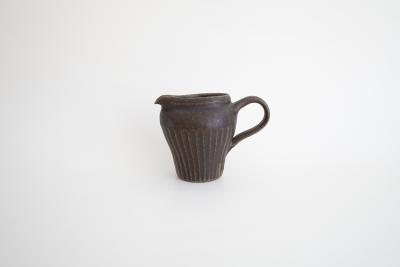 錆釉 しのぎマグピッチャー