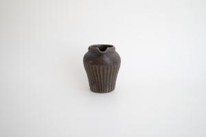 錆釉 しのぎマグピッチャー