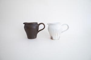 錆釉 しのぎマグピッチャー