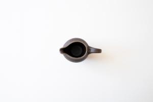 錆釉 しのぎマグピッチャー