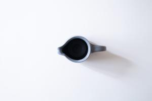 グレー釉 リーフピッチャー 小