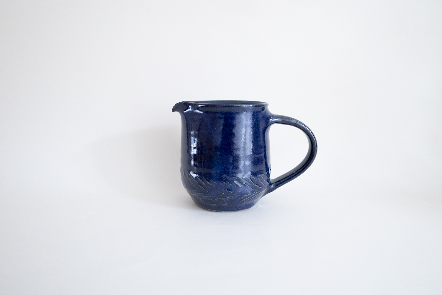 瑠璃釉 リーフピッチャー 小