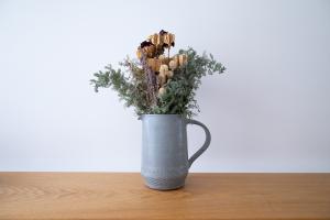 グレー釉 リーフピッチャー 大