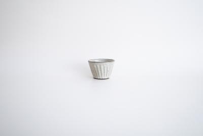 粉引ぐい呑切立