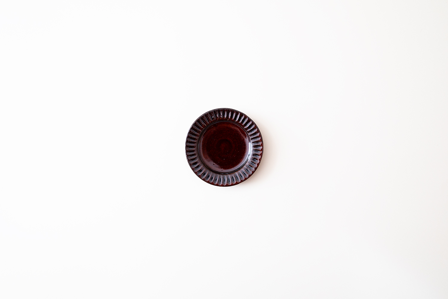 飴釉しのぎ豆皿