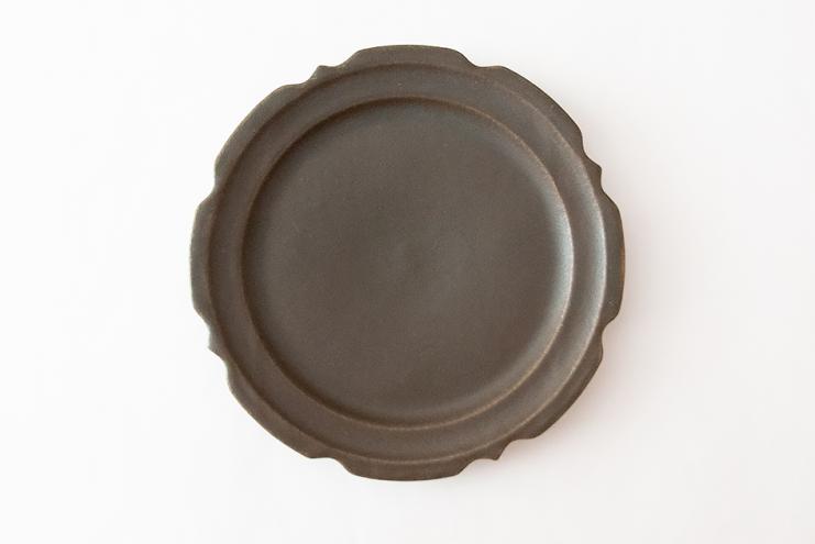 錆釉彫刻皿 8寸