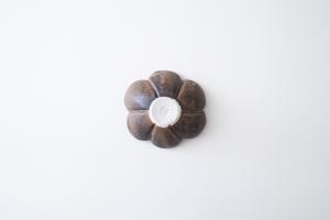 黒釉 輪花鉢 柘榴