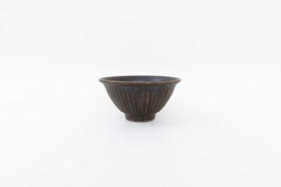 錆釉しのぎ飯碗 大