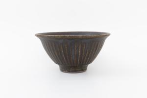 錆釉しのぎ飯碗 大
