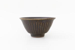 錆釉しのぎ飯碗 中