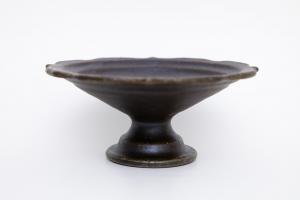錆釉彫刻コンポート皿 Φ130