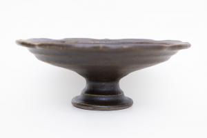 錆釉彫刻コンポート皿 Φ180
