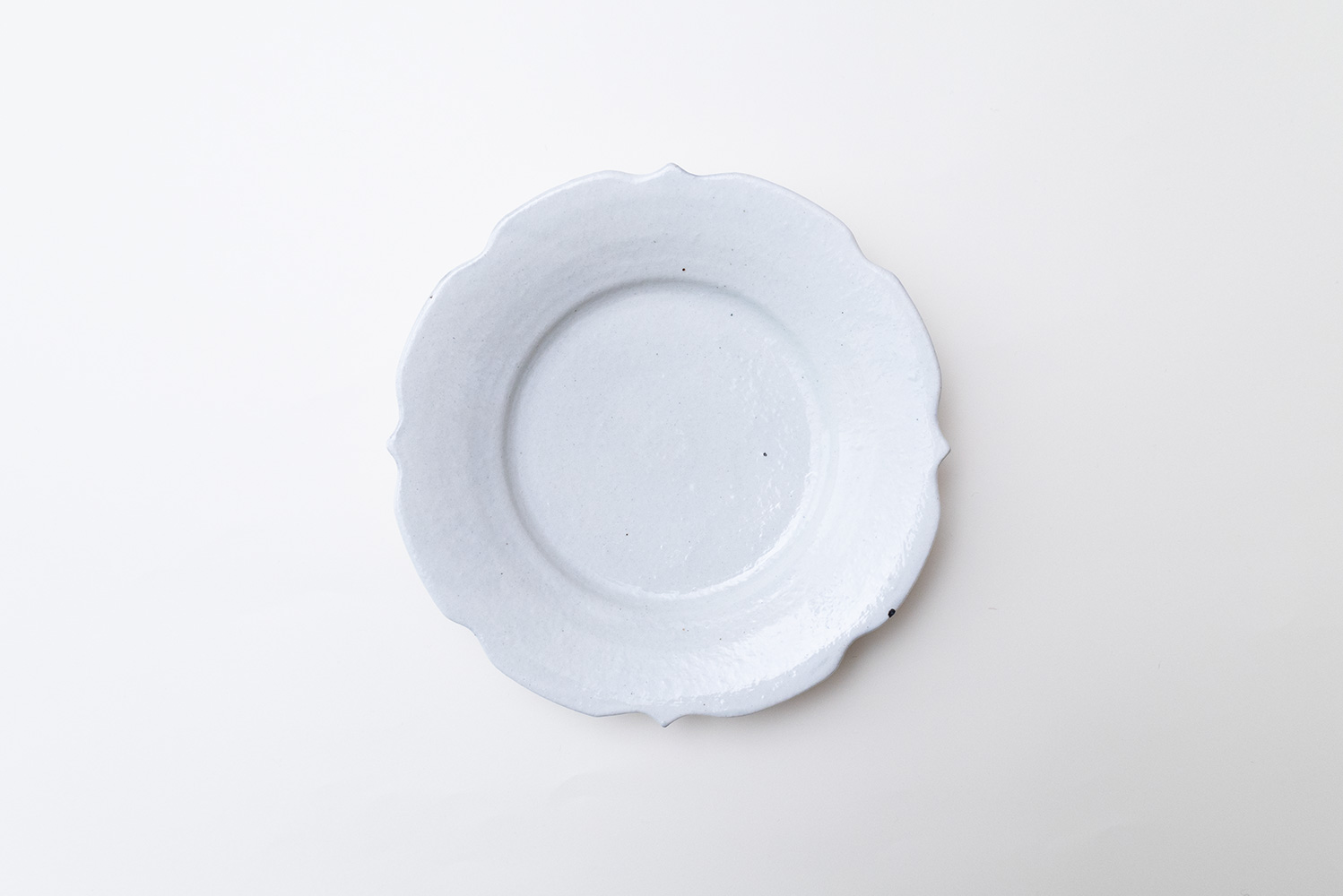 鉄散 彫刻花皿 φ210