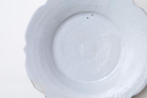 鉄散 彫刻花皿 φ240