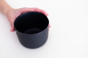うすカップ 黒マット