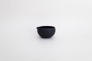 片口鉢 小 黒マット
