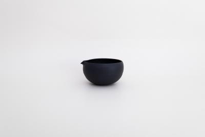 片口鉢 小 黒マット