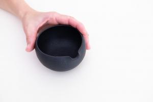 片口鉢 小 黒マット