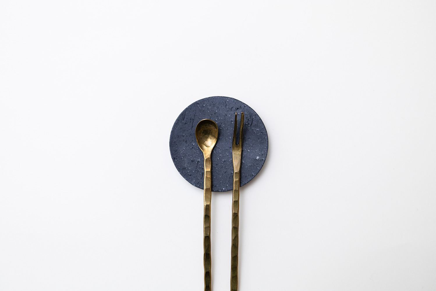 シルバーレスト 丸 黒